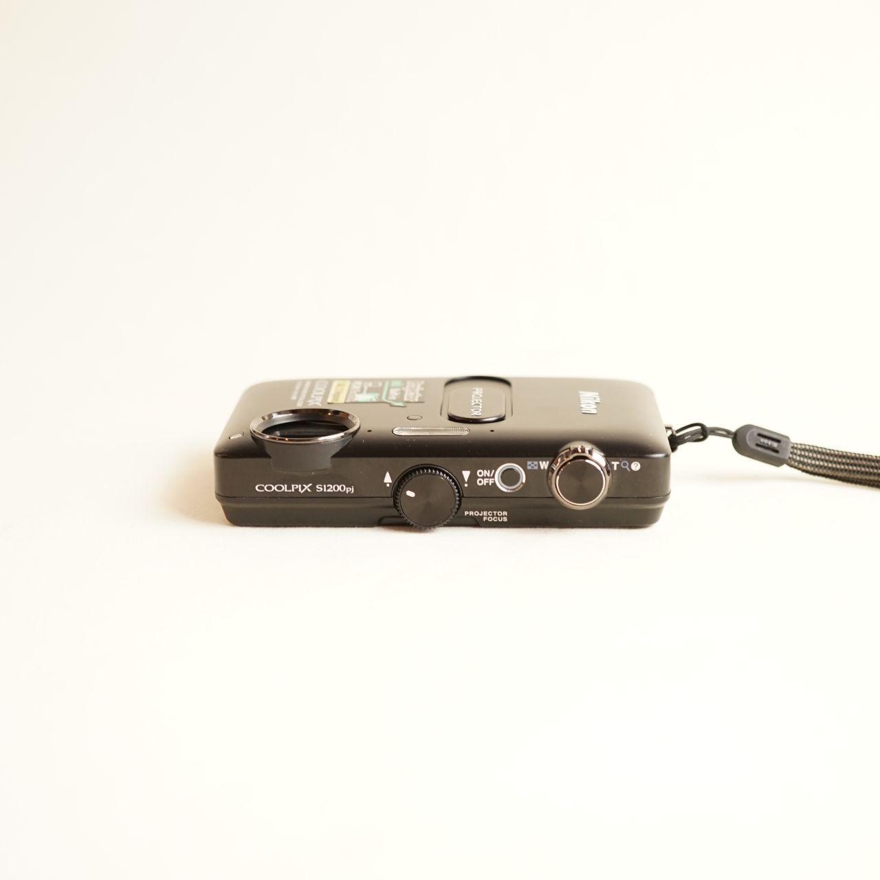 Nikon Coolpix S1200pj Digital Camera | 14.1MP | Tested & Working | Black