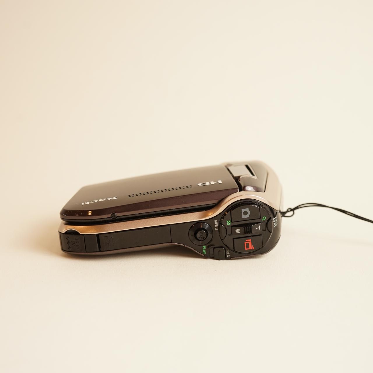Sanyo Xacti VPC-HD700 Digital Camera | 7.1MP | Tested & Working | Brown