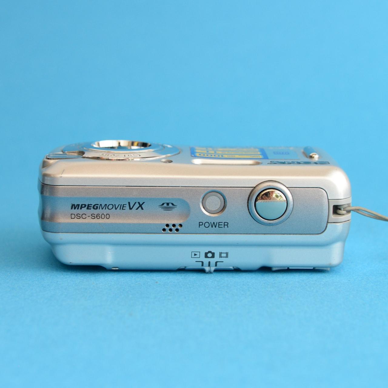 Sony Cyber-Shot DSC-S600 | 6MP Digital camera | Silver