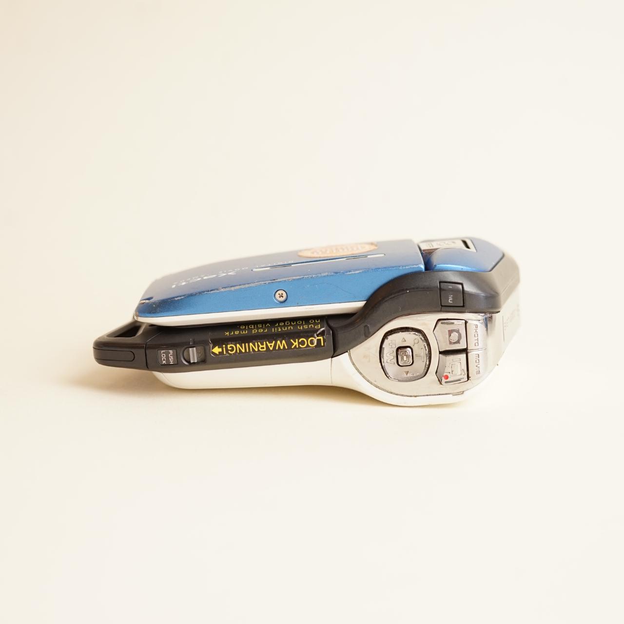 Sanyo VPC-E2 Digital Camcorder | 8MP | Tested & Working | Blue & White