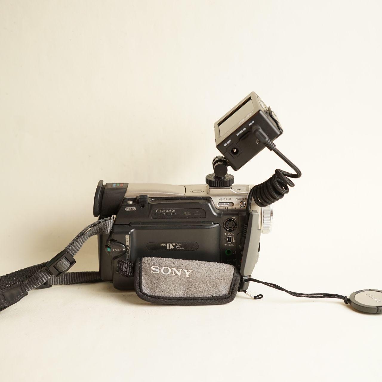 Sony Handycam DCR-TRV8 Camcorder with Tapeless Setup | Tested