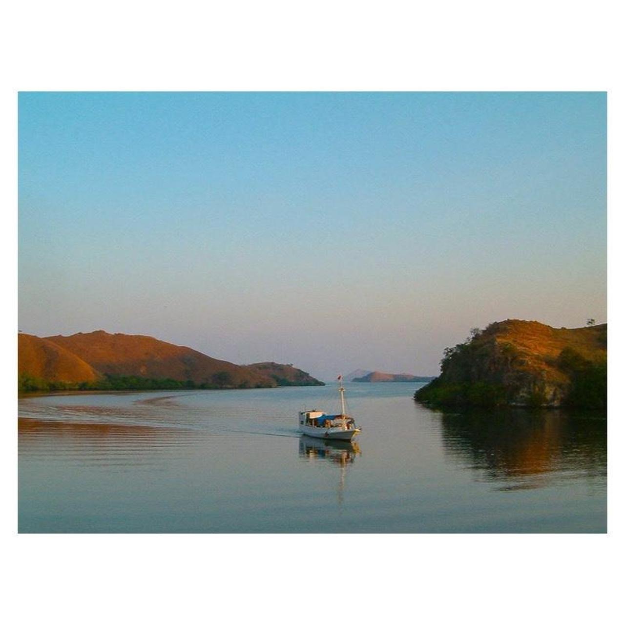 Fujifilm FinePix F601 Zoom Digital Camera | 3.1MP | Tested & Working | Silver