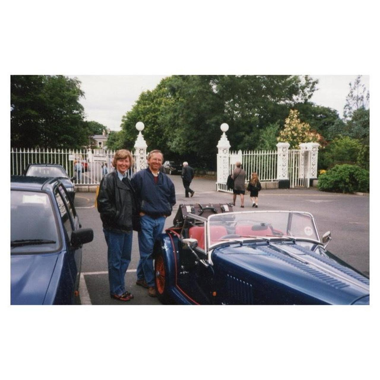 Olympus IS-20 Film Camera | 35mm SLR | Tested & Working | Silver