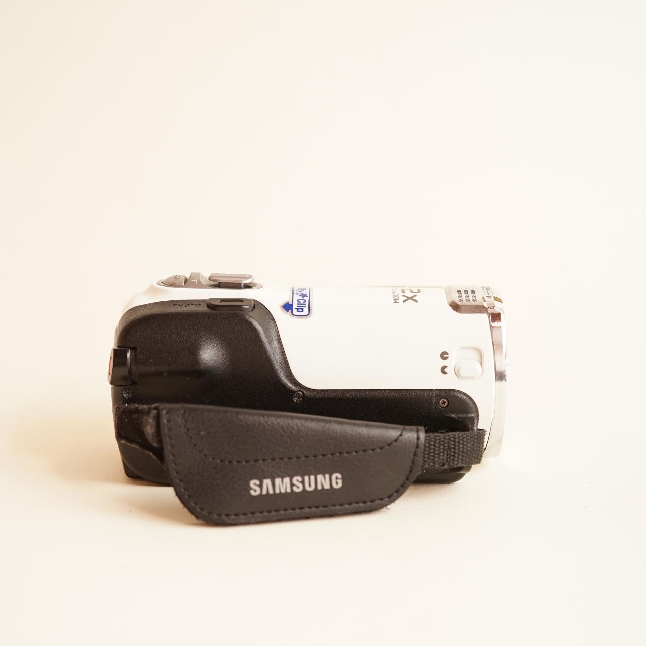 Samsung HMX-F90 Digital Camcorder | Tested & Working | White
